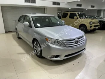 تويوتا  أفالون  لمتيد  2012  سيدان  اتوماتك  6  42,200  دفع خلفي  فضي  بنزين