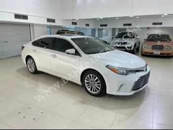 Toyota  Avalon  Limited  2016  Sedan  Automatic  6  116,700  RWD  White  Gasoline