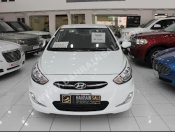 Hyundai  Accent  1.6  2016  Sedan  Automatic  4  21,400  FWD  White  Gasoline