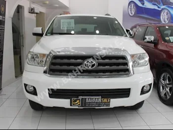 Toyota  Sequoia  SR5  2012  SUV  Automatic  8  182,000  4WD  White  Gasoline