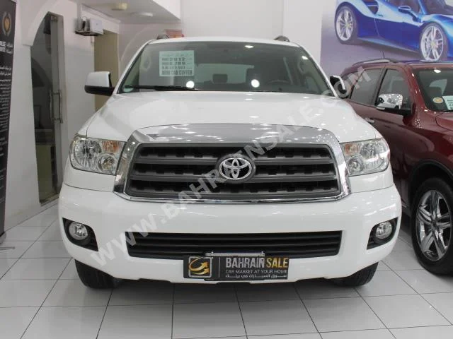 Toyota  Sequoia  SR5  2012  SUV  Automatic  8  182,000  4WD  White  Gasoline
