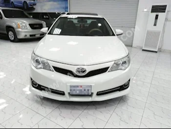 Toyota  Camry  GLX  2013  Sedan  Automatic  4  159,000  RWD  White  Gasoline