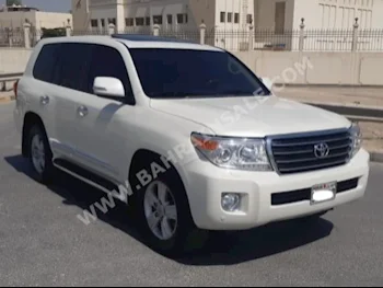 Toyota  Land Cruiser  GXR  2015  SUV  Automatic  8  147,500  4WD  Pearl  Gasoline
