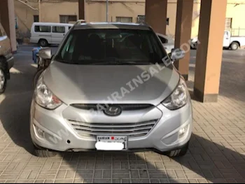 هيونداي  تكسن  2014  اس يو في  اتوماتك  4  93,000  دفع أمامي  فضي  بنزين