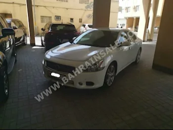 Nissan  Maxima  2014  Sedan  Automatic  6  118,000  RWD  White  Gasoline