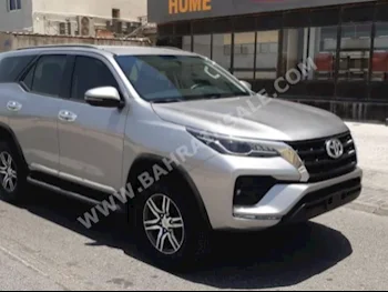 Toyota  Fortuner  2021  SUV  Automatic  4  24  4WD  Silver  Gasoline