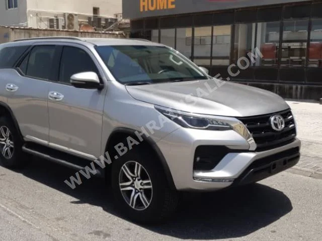 Toyota  Fortuner  2021  SUV  Automatic  4  24  4WD  Silver  Gasoline