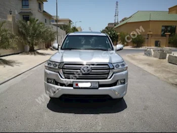 Toyota  Land Cruiser  GXR  2018  SUV  Automatic  8  52,900  4WD  Silver  Gasoline