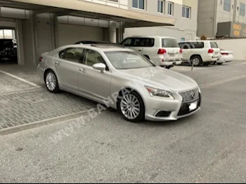 لكزس ال اس 460 L 2014 سيدان اتوماتك 8 96,500 دفع خلفي فضي بنزين