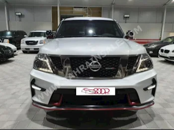 Nissan Patrol Nismo 2015 Van / Bus Automatic 8 170,000 4WD Gray Gasoline