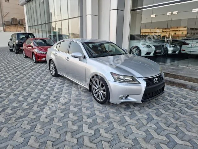 لكزس  جي اس  350  2013  سيدان  اتوماتك  6  161,600  دفع خلفي  فضي  بنزين