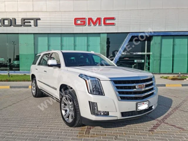 Cadillac  Escalade  2020  SUV  Automatic  8  3,400  4WD  White  Gasoline