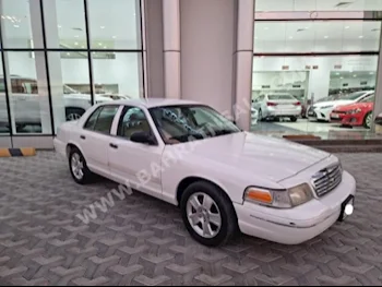 Ford  Crown Victoria  2009  Sedan  Automatic  8  379,900  RWD  White  Gasoline