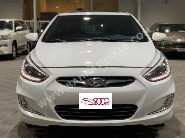 هيونداي  اكسنت  1.6  2015  سيدان  اتوماتك  4  25,000  دفع أمامي  أبيض  بنزين