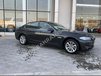 BMW  5-Series  523i  2011  Sedan  Automatic  6  165,000  RWD  Gray  Gasoline