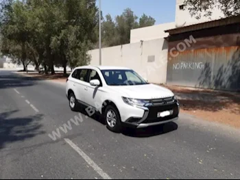 متسوبيشي  أوت لاندر  2018  اس يو في  اتوماتك  4  11,000  دفع رباعي  أبيض  بنزين