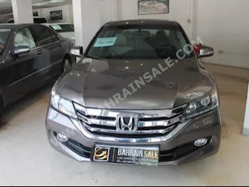 Honda  Accord  2015  Sedan  Automatic  4  38,000  FWD  Gray  Gasoline