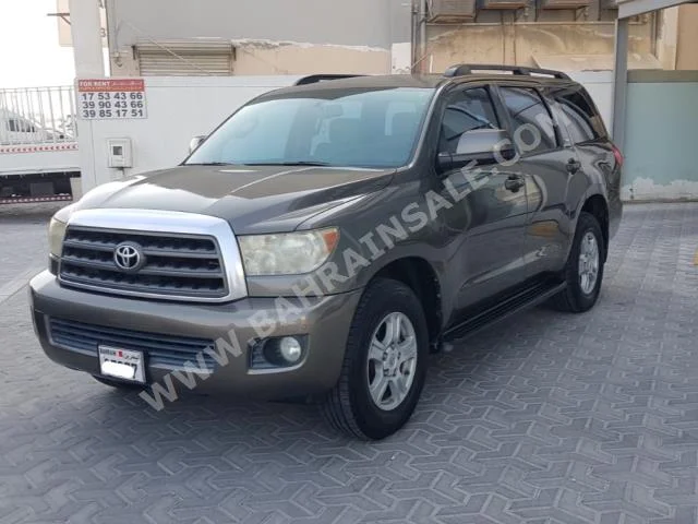 Toyota  Sequoia  SR5  2012  SUV  Automatic  8  168,900  4WD  Bronze  Gasoline