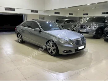 مرسيدس - بنز  اي - كلاس  300  2010  سيدان  اتوماتك  6  146,100  دفع خلفي  فضي  بنزين