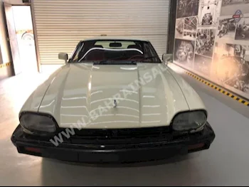 جاكوار  اكس ج  12  1981  سيدان  اتوماتك  12  64,400  دفع خلفي  بيج  بنزين