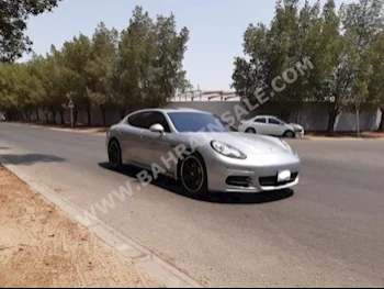 بورش  بانميرا  2014  كوبيه \ سبورت  اتوماتك  6  78,300  دفع خلفي  فضي  بنزين
