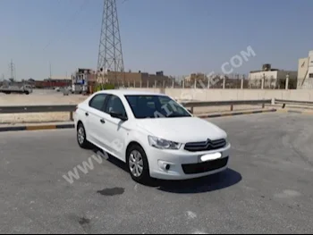 Citroen  C-  elysee  2017  Sedan  Automatic  4  39,200  FWD  White  Gasoline