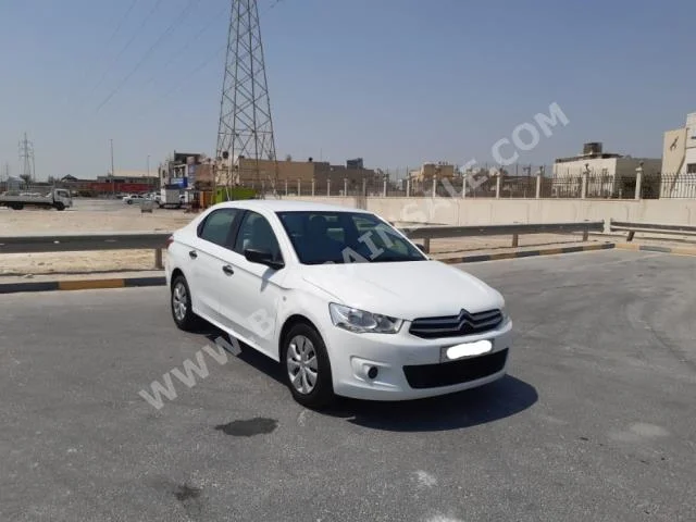 Citroen  C-  elysee  2017  Sedan  Automatic  4  39,200  FWD  White  Gasoline