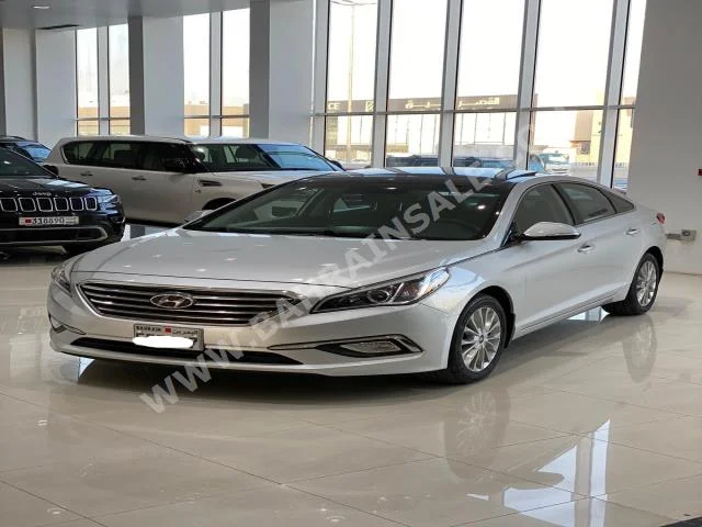 هيونداي  سوناتا  2016  سيدان  اتوماتك  4  87,800  دفع أمامي  فضي  بنزين