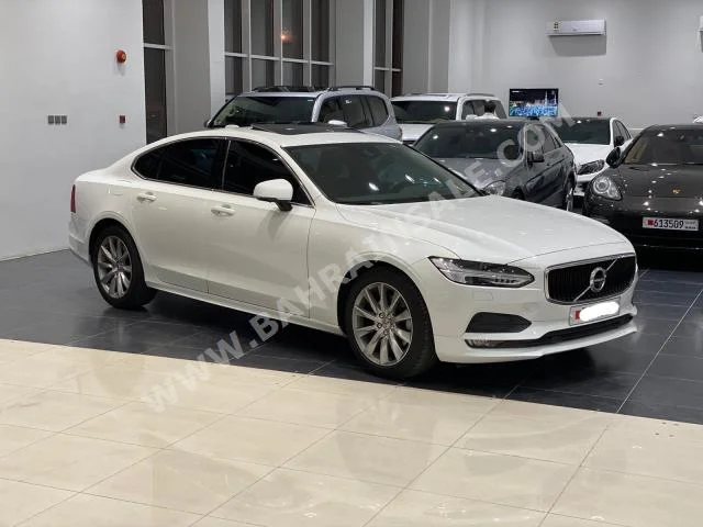 Volvo  S  80  2019  Sedan  Automatic  4  36,000  FWD  White  Gasoline