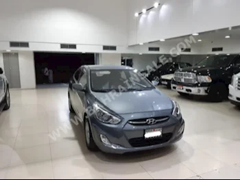 Hyundai  Accent  1.6  2017  Sedan  Automatic  4  77,000  FWD  Gray  Gasoline