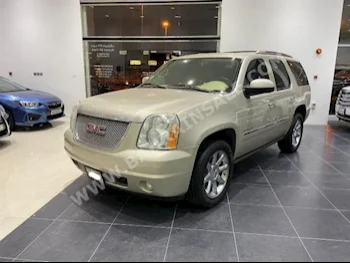 GMC  Yukon  Denali  2014  SUV  Automatic  8  162,400  4WD  Beige  Gasoline