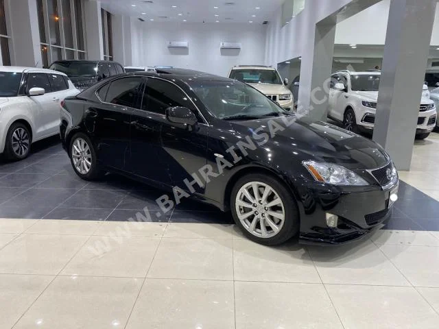 Lexus  IS  300  2008  Sedan  Automatic  6  203,000  RWD  Black  Gasoline