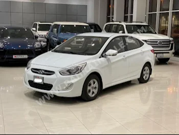 Hyundai  Accent  1.6  2016  Sedan  Automatic  4  80,200  FWD  White  Gasoline