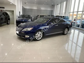 Lexus  ES  350  2011  Sedan  Automatic  6  164,600  RWD  Blue  Gasoline