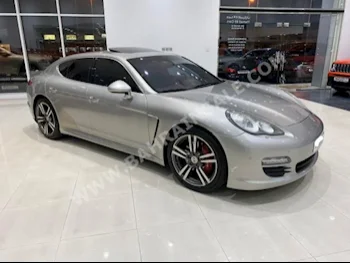 Porsche  Panamera  S  2010  Coupe / Sport  Automatic  8  92,700  RWD  Silver  Gasoline