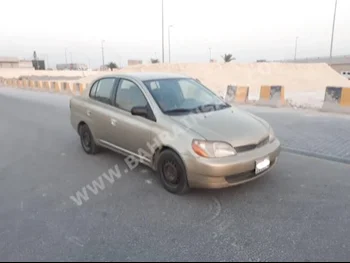 Toyota ECHO 2001 Sedan Automatic 4 288,800 FWD Gold Gasoline