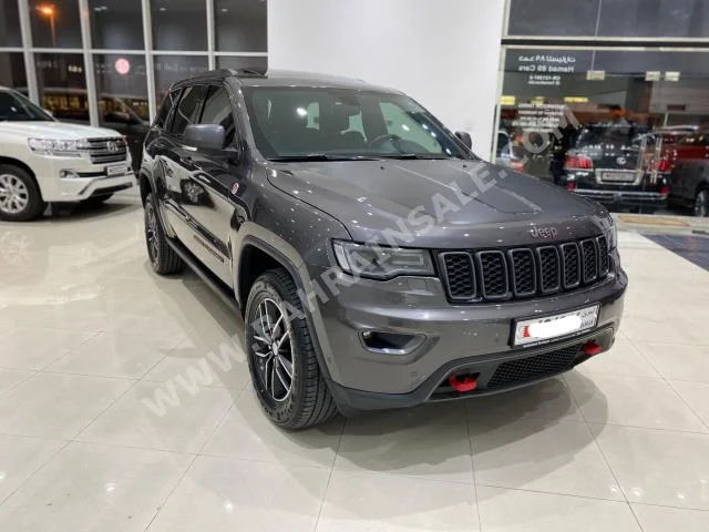 جييب  جراند شيروكي  2018  اس يو في  اتوماتك  6  80,600  دفع رباعي  رمادي  بنزين