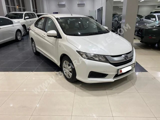 Honda  City  2017  Sedan  Automatic  4  97,800  FWD  White  Gasoline