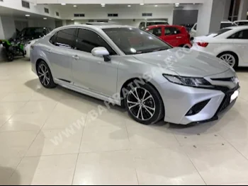 تويوتا  كامري  اس اي  2019  سيدان  اتوماتك  4  21,600  دفع أمامي  فضي  بنزين