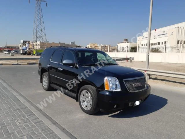 جي ام سي  يوكون  2013  اس يو في  اتوماتك  8  150,800  دفع رباعي  أسود  بنزين