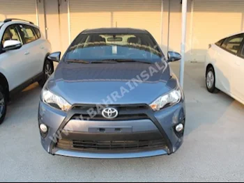 Toyota  Yaris  2017  Hatchback  Automatic  4  0  FWD  Gray  Gasoline