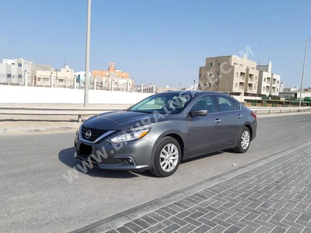 نيسان  ألتيما  2017  سيدان  اتوماتك  4  85,800  دفع أمامي  رمادي  بنزين