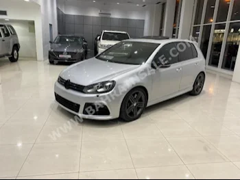 فوكس واغن  غولف  R  2013  هاتشباك  اتوماتك  4  160,000  دفع كلي مستمر  فضي  بنزين