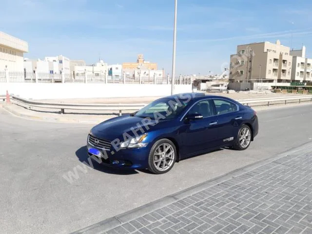 Nissan  Maxima  2011  Sedan  Automatic  6  151,000  FWD  Blue  Gasoline