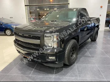 Chevrolet  Silverado  2015  Pick Up  Automatic  8  105,500  4WD  Black  Gasoline