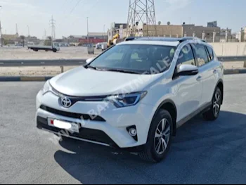 Toyota  Rav 4  2016  SUV  Automatic  4  68,150  4WD  White  Gasoline