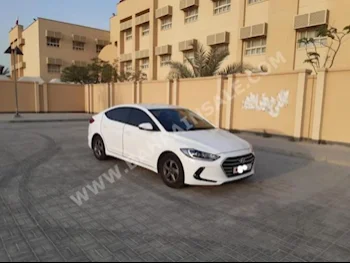 هيونداي  النترا  2018  سيدان  اتوماتك  4  28,200  دفع أمامي  أبيض  بنزين