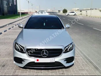 مرسيدس - بنز  اي - كلاس  300  2017  سيدان  اتوماتك  4  32,900  دفع خلفي  فضي  بنزين