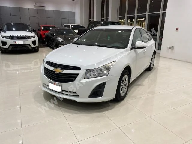 شفروليه  كـروز  أل اس  2015  سيدان  اتوماتك  4  64,300  دفع أمامي  أبيض  بنزين