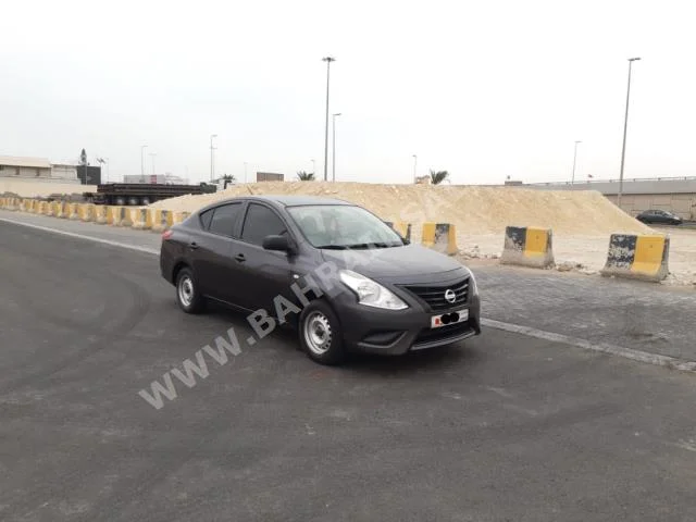 نيسان  صني  2015  سيدان  اتوماتك  4  47,800  دفع أمامي  رمادي  بنزين